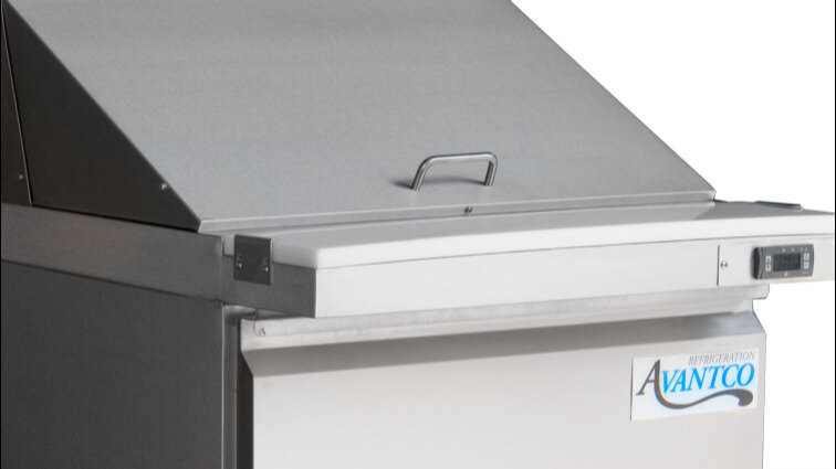 Features of the Avantco SCLM1 27-inch Megatop Prep Table Features of the Avantco SCLM1 27-inch Megatop Prep Table