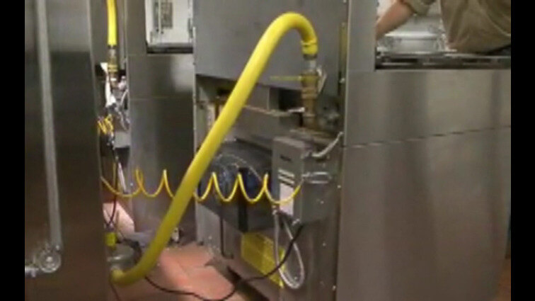 Gas Hose Installation Tips and Benefits to Using a T&S SwiveLink Connector Gas Hose Installation Tips and Benefits to Using a T&S SwiveLink Connector